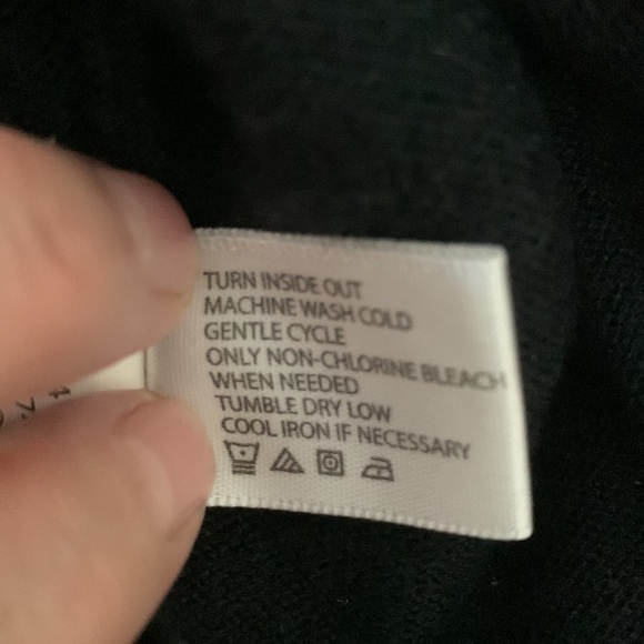 US Polo Assn Men’s Color Block V Neck sweater Size XXL good condition - Picture 5 of 5